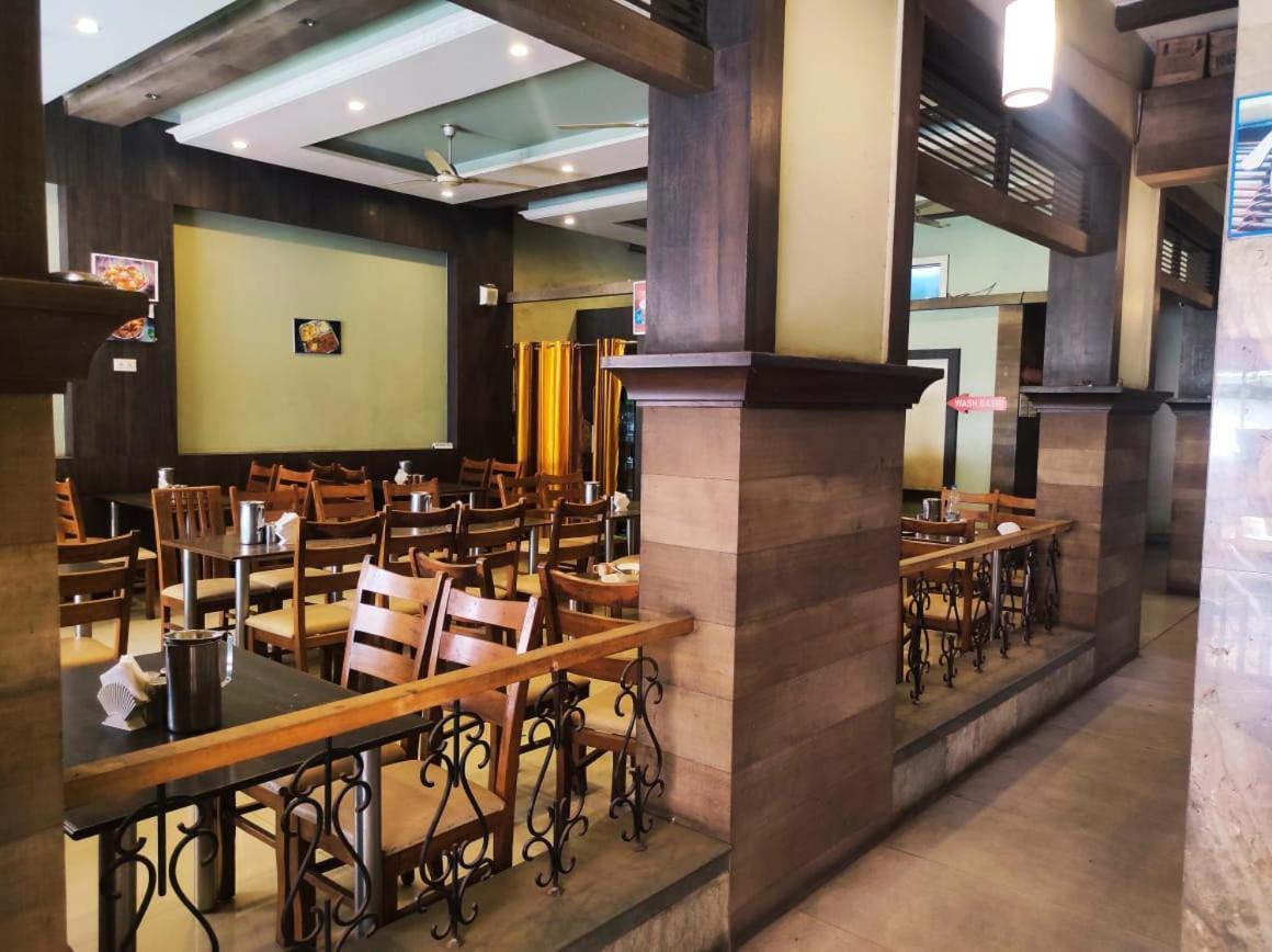 Hotel Sham Suman Kolhapur Exterior foto
