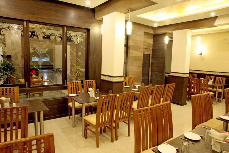 Hotel Sham Suman Kolhapur Exterior foto