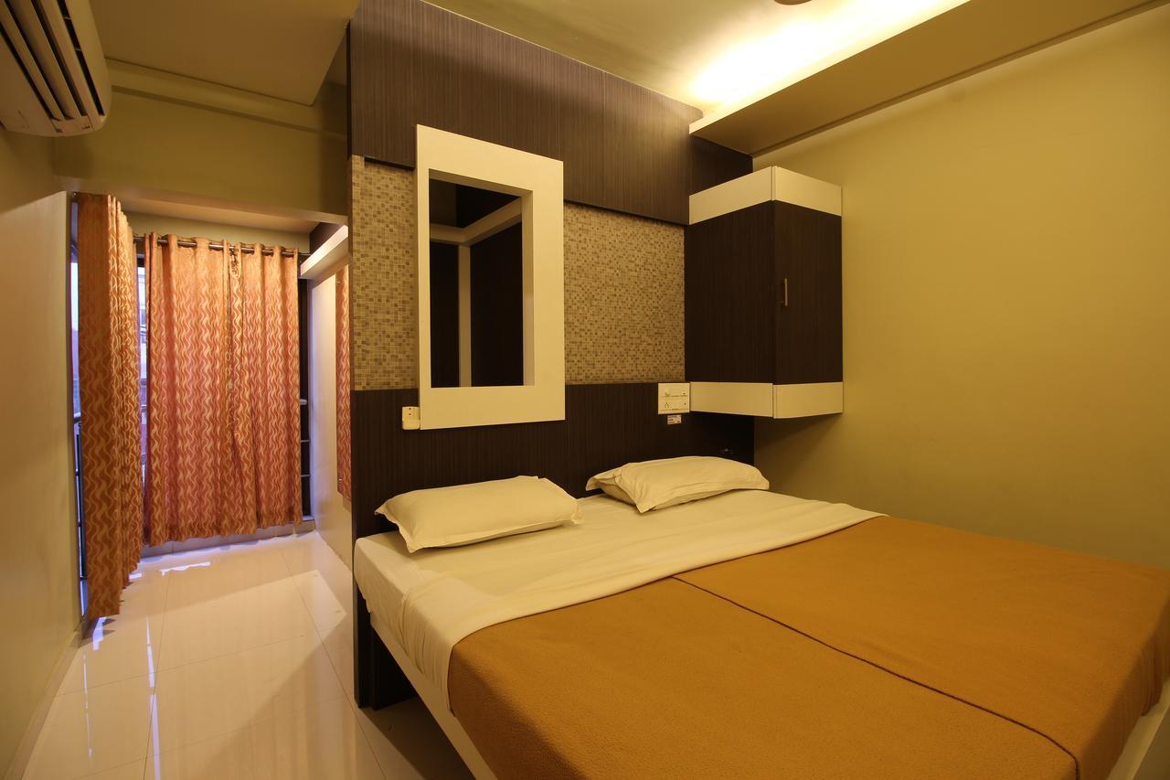 Hotel Sham Suman Kolhapur Exterior foto